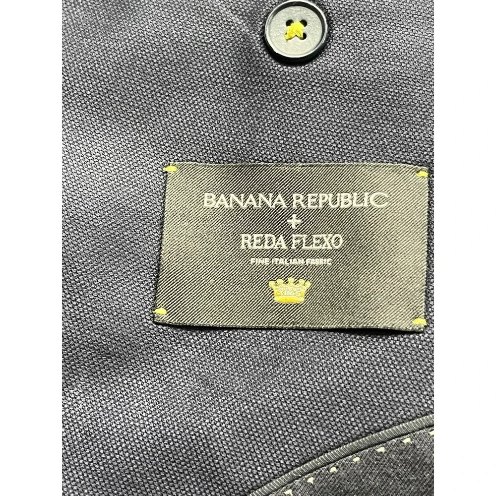 Banana Republic *a small